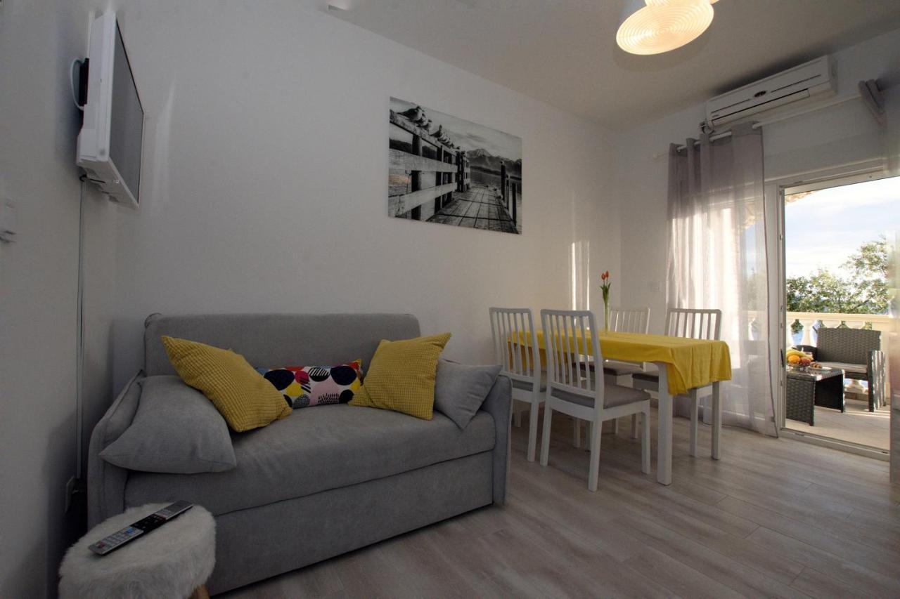 Apartments By The Sea Kozino, Zadar - 5803 Exterior foto