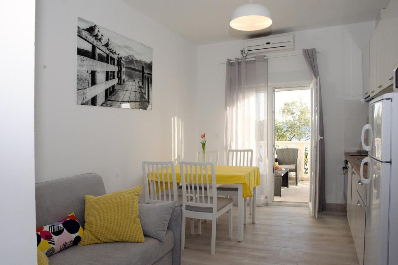 Apartments By The Sea Kozino, Zadar - 5803 Exterior foto