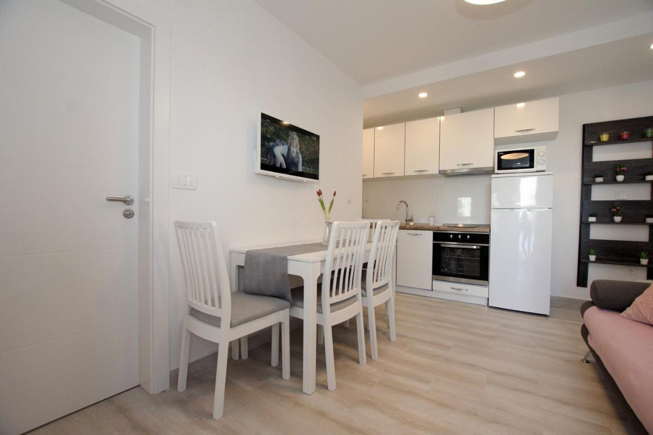 Apartments By The Sea Kozino, Zadar - 5803 Exterior foto